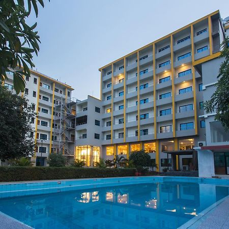 Hotel Siddhartha, Nepalgunj Ngoại thất bức ảnh