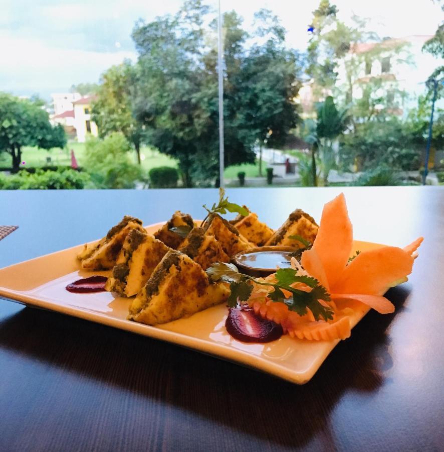 Hotel Siddhartha, Nepalgunj Ngoại thất bức ảnh
